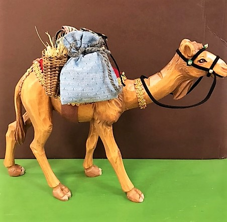 Kamel, gehend, mit Gepäck
