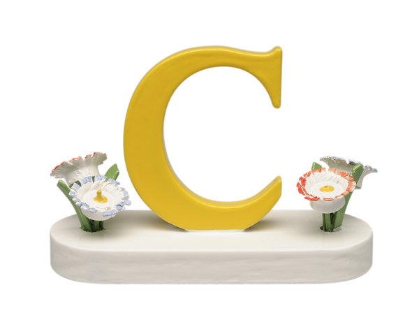 Buchstabe mit Blumen "C"