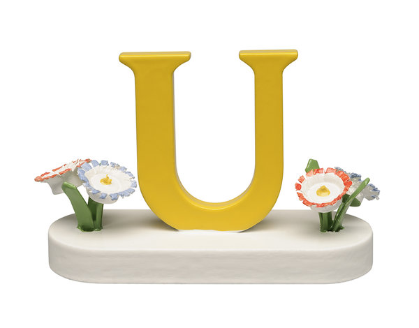 Buchstabe mit Blumen "U"